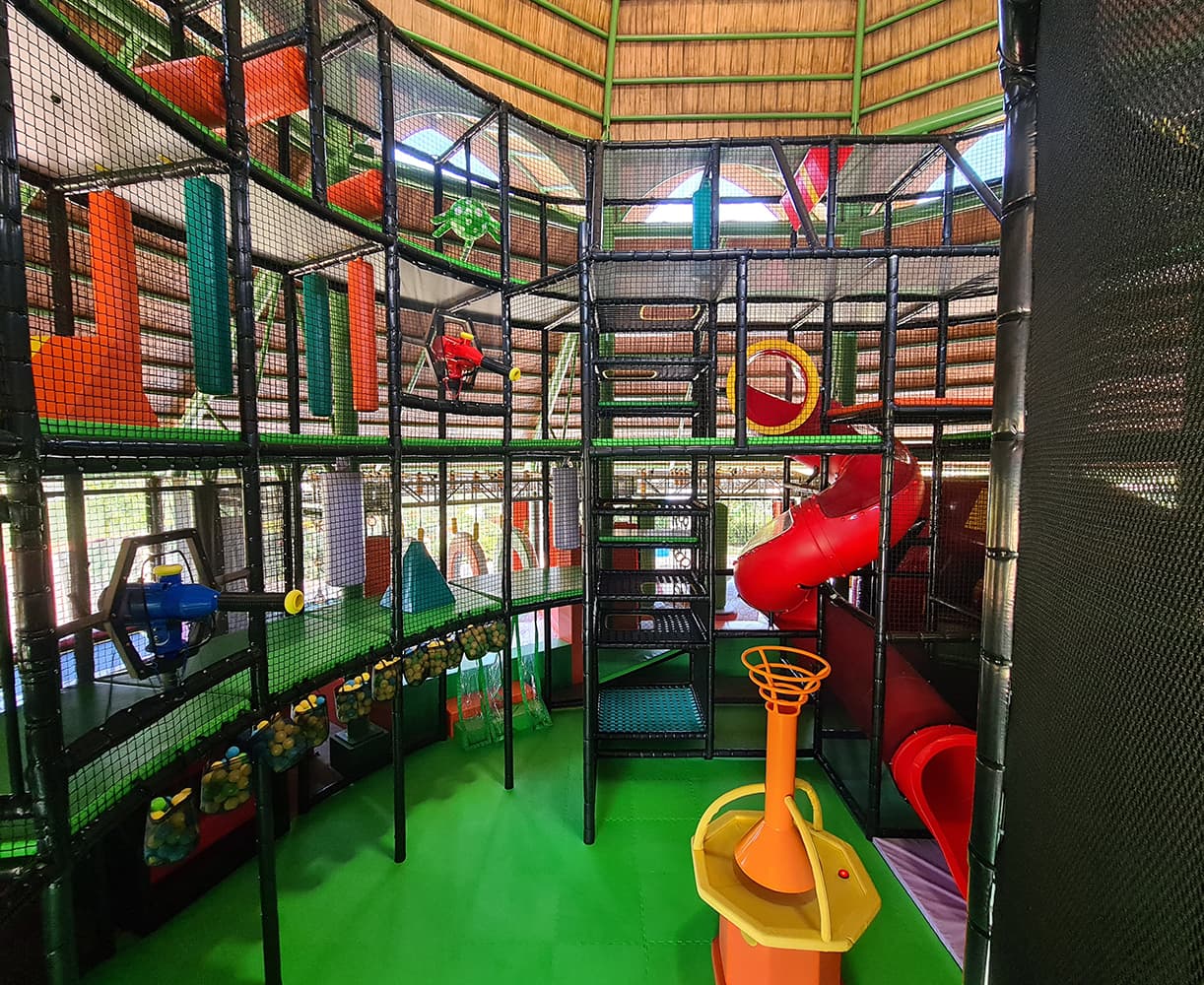 indoor-playground-eq